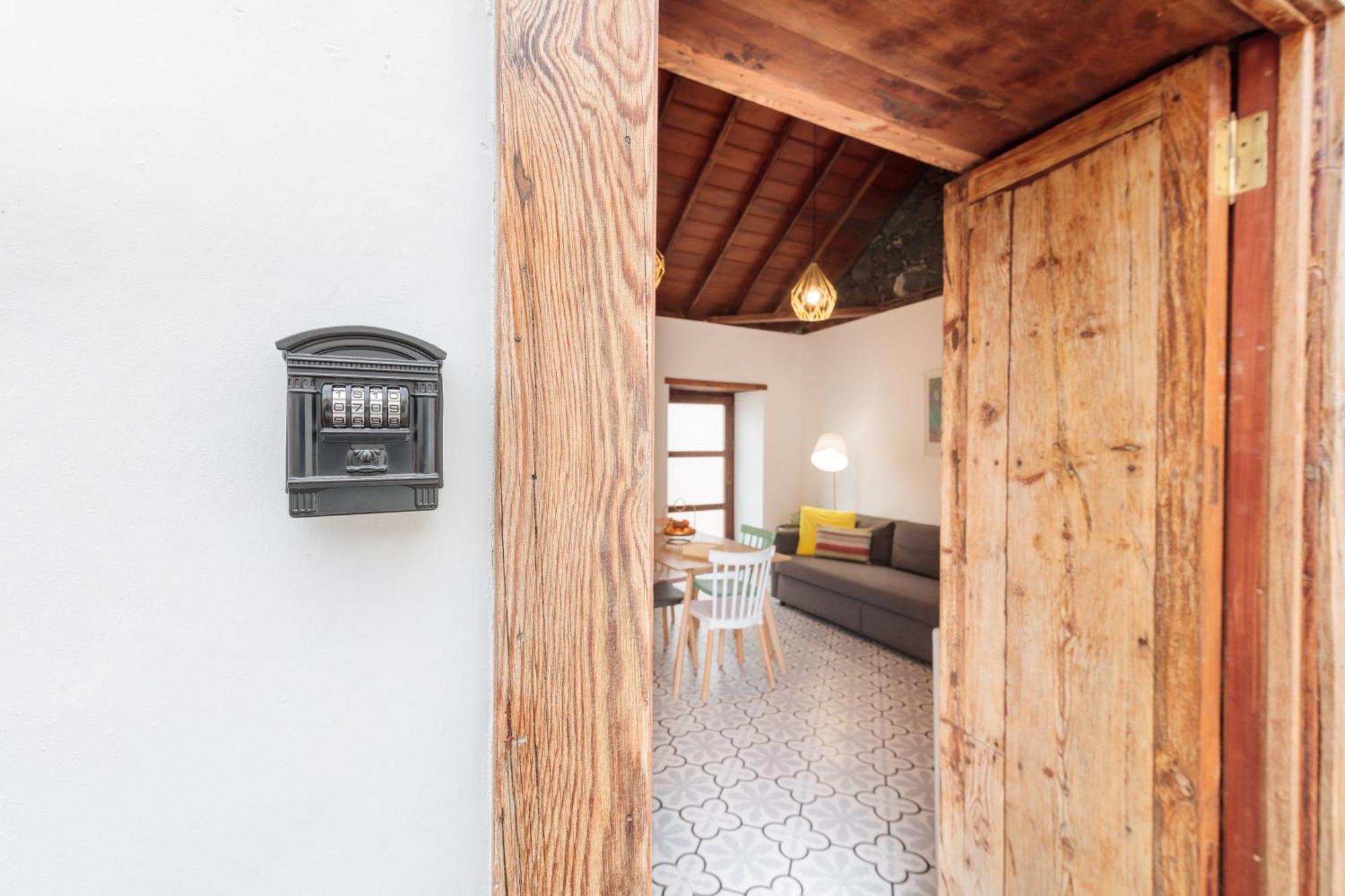 Casa Canaria Azucena Los Llanos De Aridane Luaran gambar